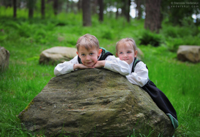 Family photo children after confirmation in the park in bunad, Sarpsborg